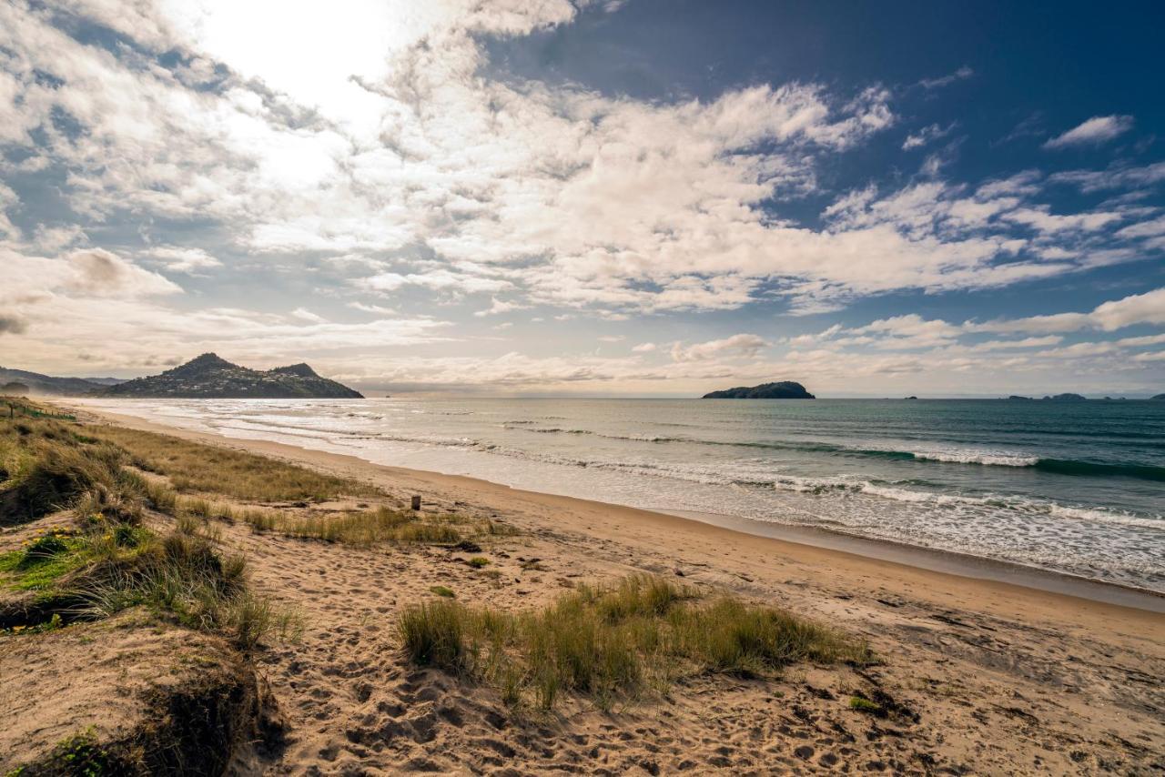 Retreat By The Beach - Pauanui Holiday Home Экстерьер фото